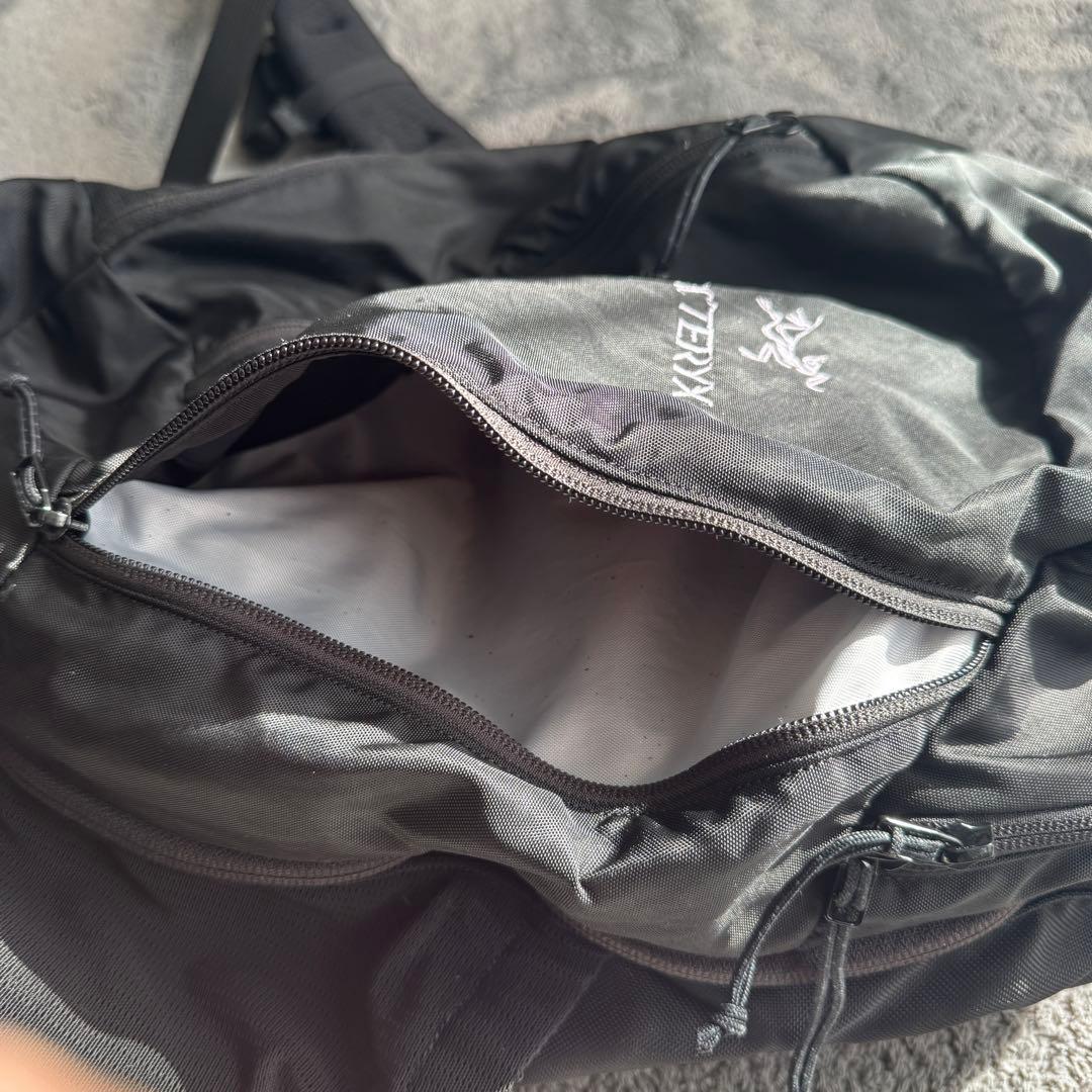 【廃盤 】ARC'TERYX ブラック リュック マンティス26