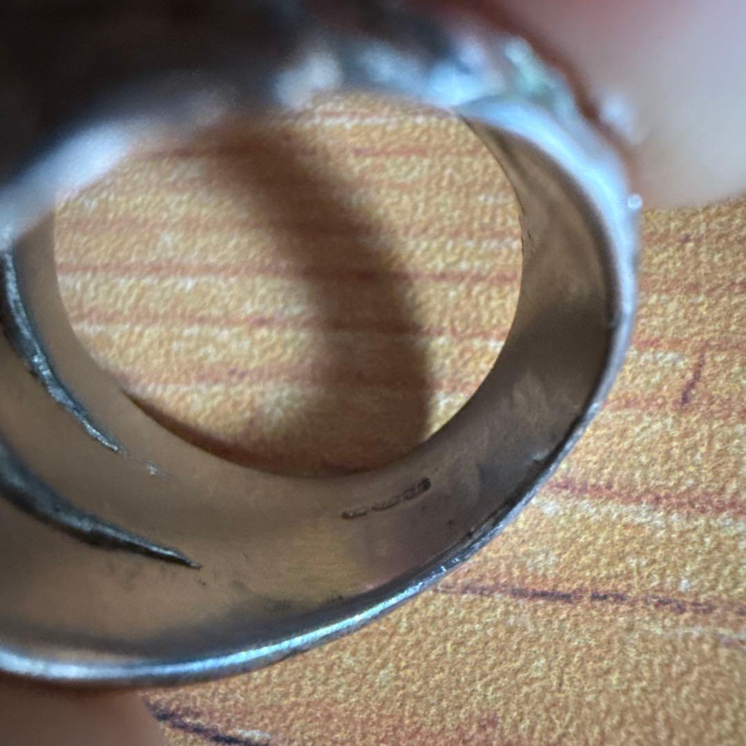 ヴィヴィアンウエストウッドのスネークリン