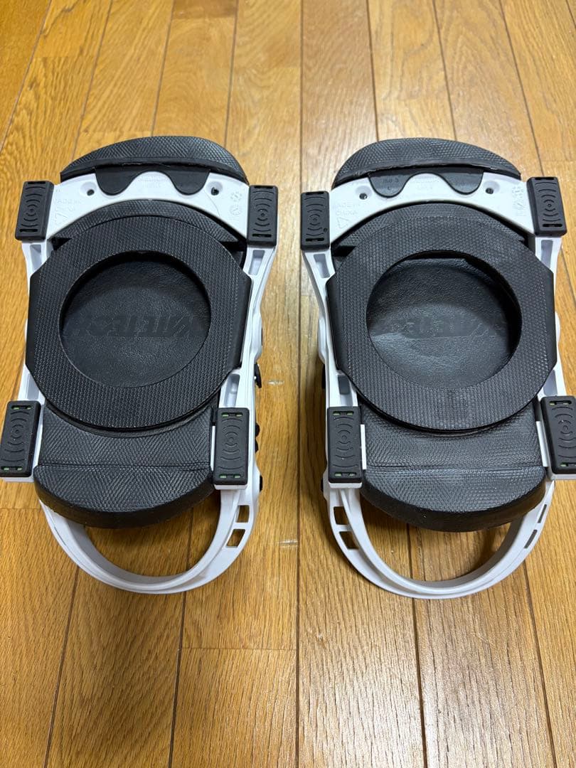 YES スノーボードビンディング SELECT Mサイズ