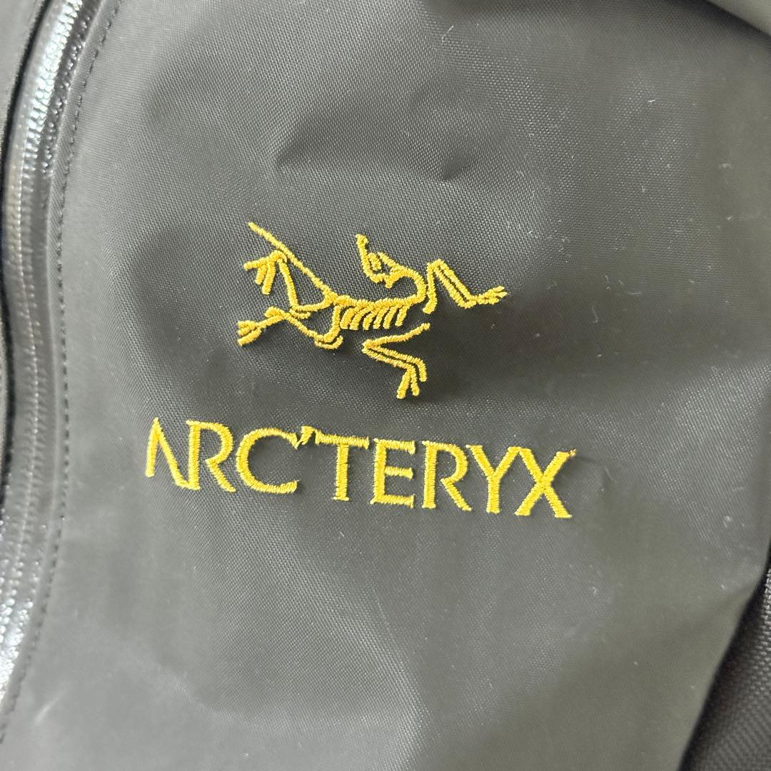 極美品✨ARC'TERYX アークテリクス　アロー22 バックパック　ブラック
