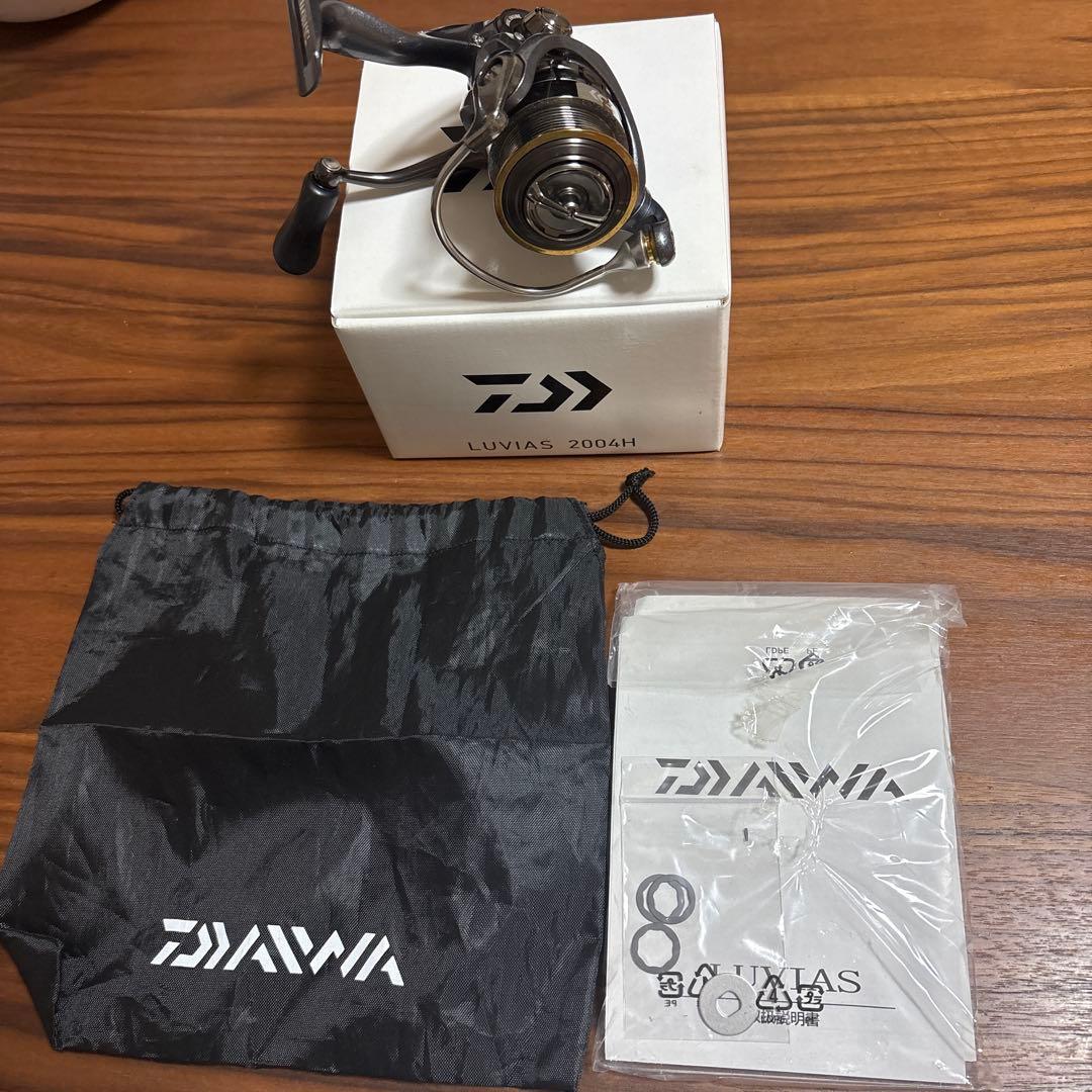 LUVIA 2004H スピニングリール