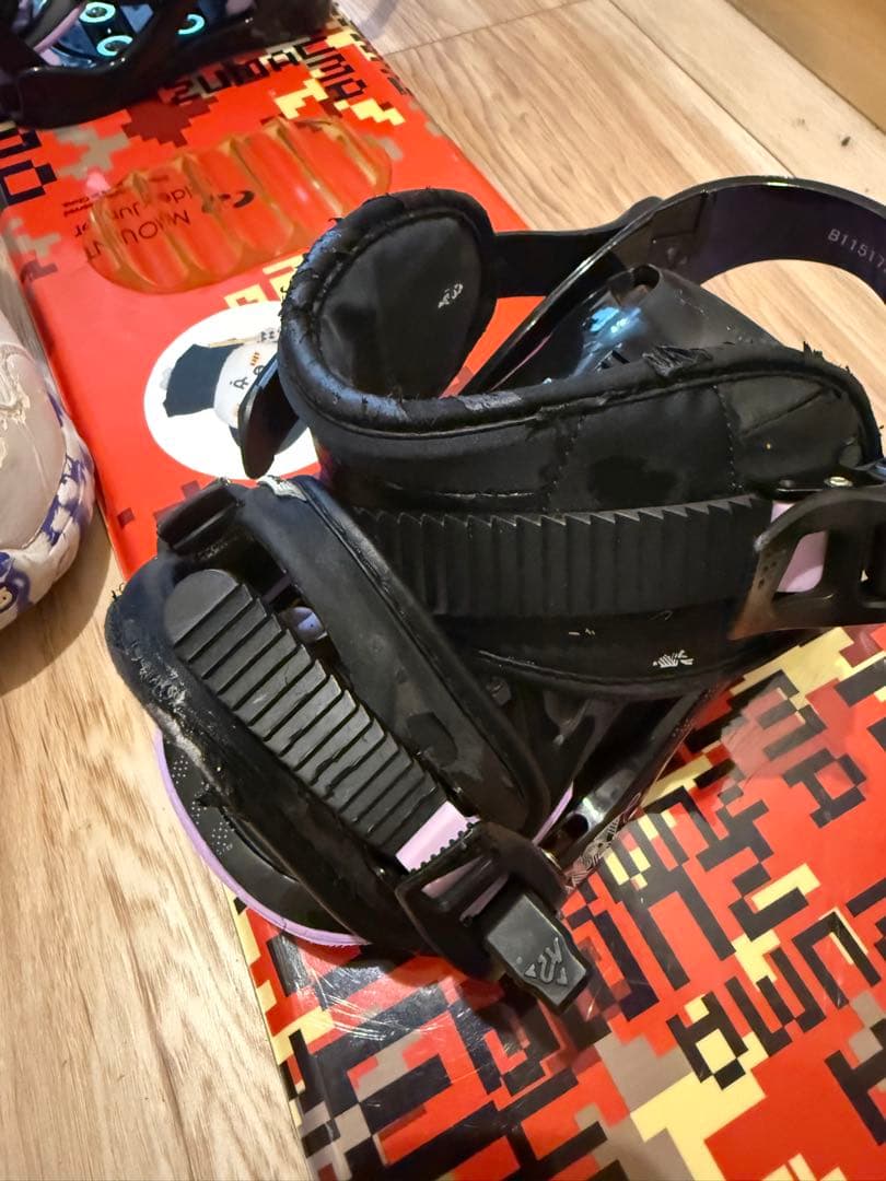 131コジさん用　子ども用スノーボード、バインディング2点セット