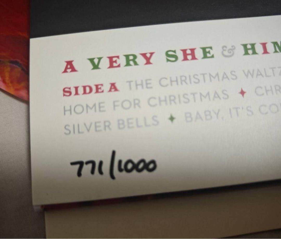 She&Him『A Very She & Him Christmas』数量限定