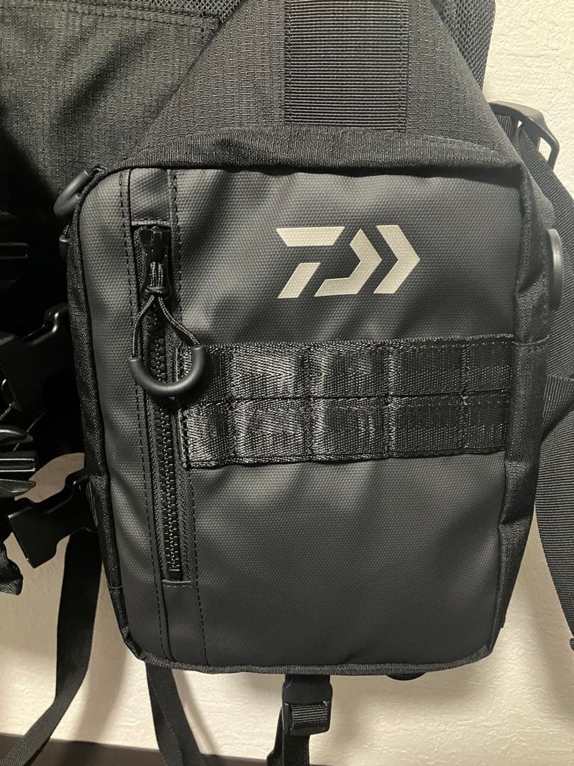 週末セール　ダイワ　フローティングベスト DF-6425 (2025年モデル)