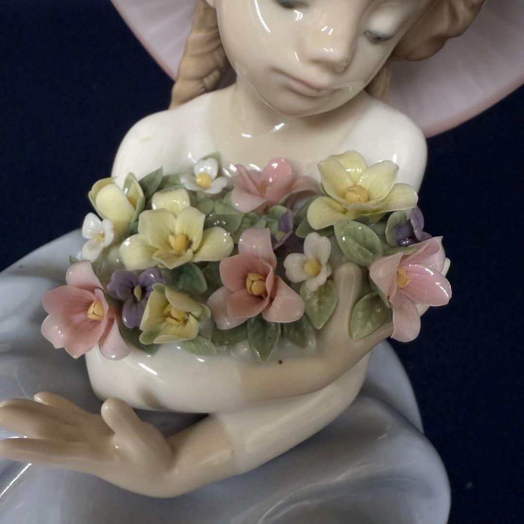 LLADRO リヤドロ 花の香りにつつまれて 5862 フィギュリン 陶器