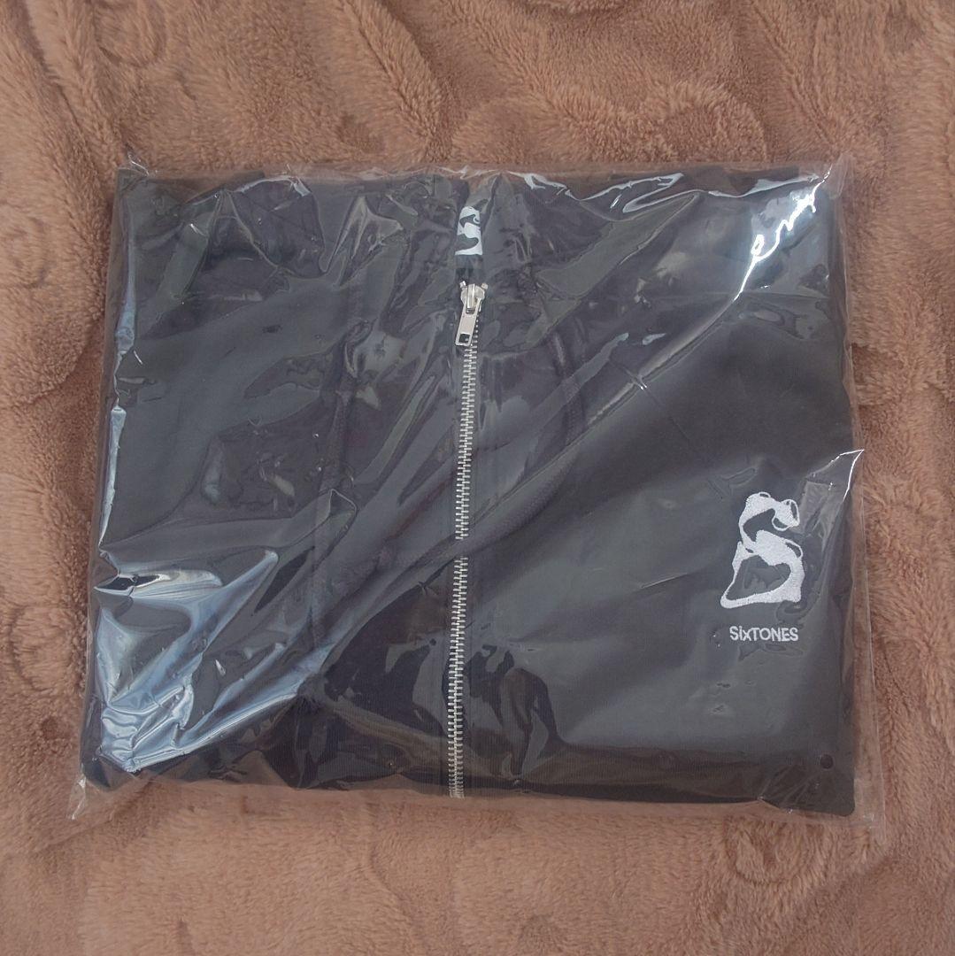 MILESisxTONES パーカー