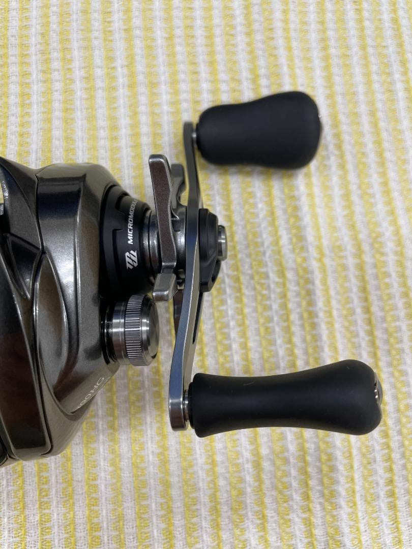 509264　シマノ　ベイトリール メタニウム100HG 右ハンドル