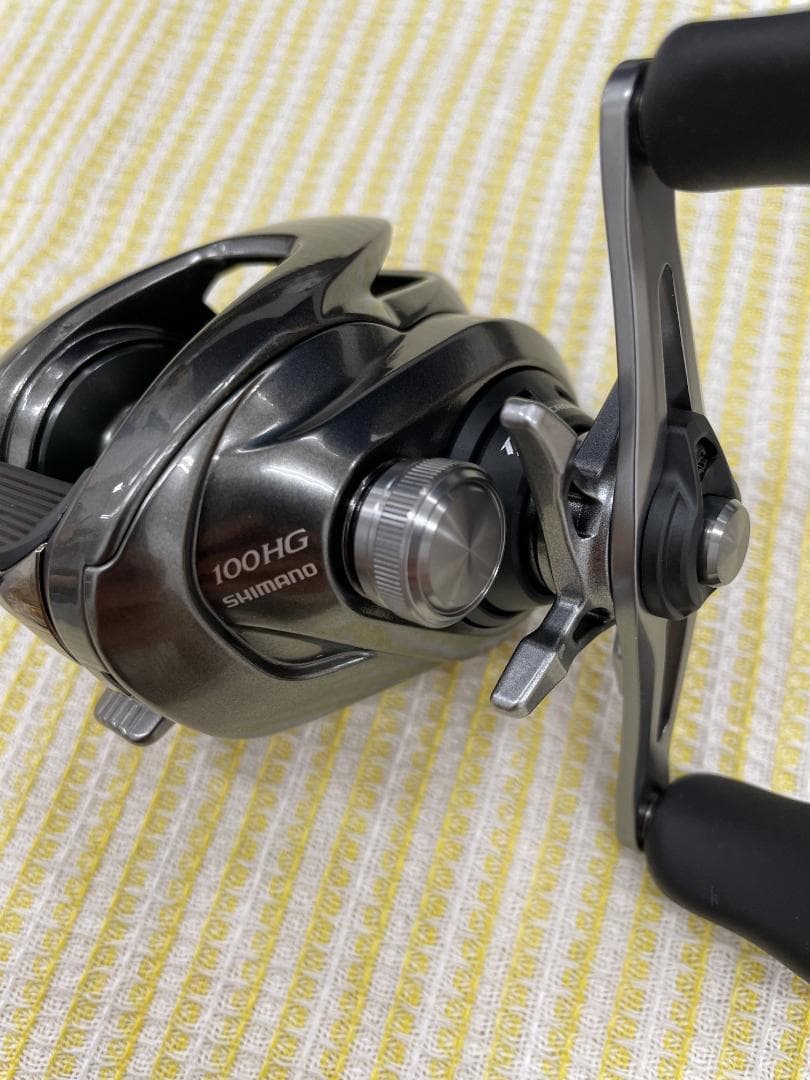 509264　シマノ　ベイトリール メタニウム100HG 右ハンドル