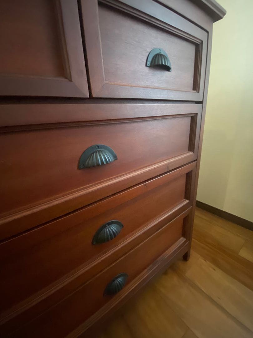 【送料込み】マホガニーのアンティーク調チェスト