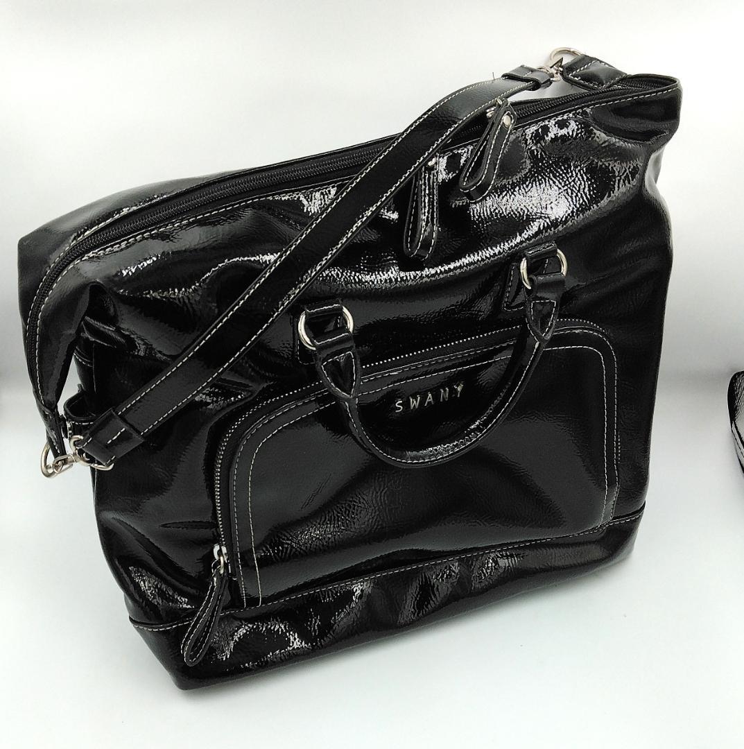 美品 SWANY スワニー　エナメル 小型キャリーケース　黒　送料込　即使用可