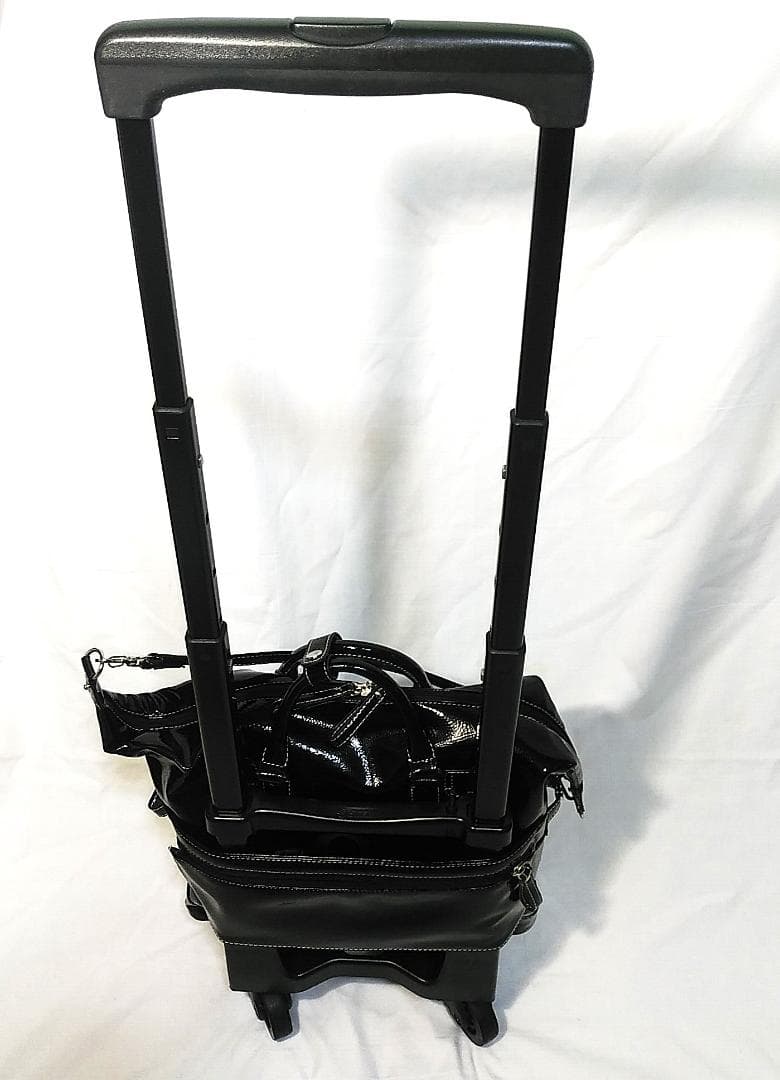 美品 SWANY スワニー　エナメル 小型キャリーケース　黒　送料込　即使用可