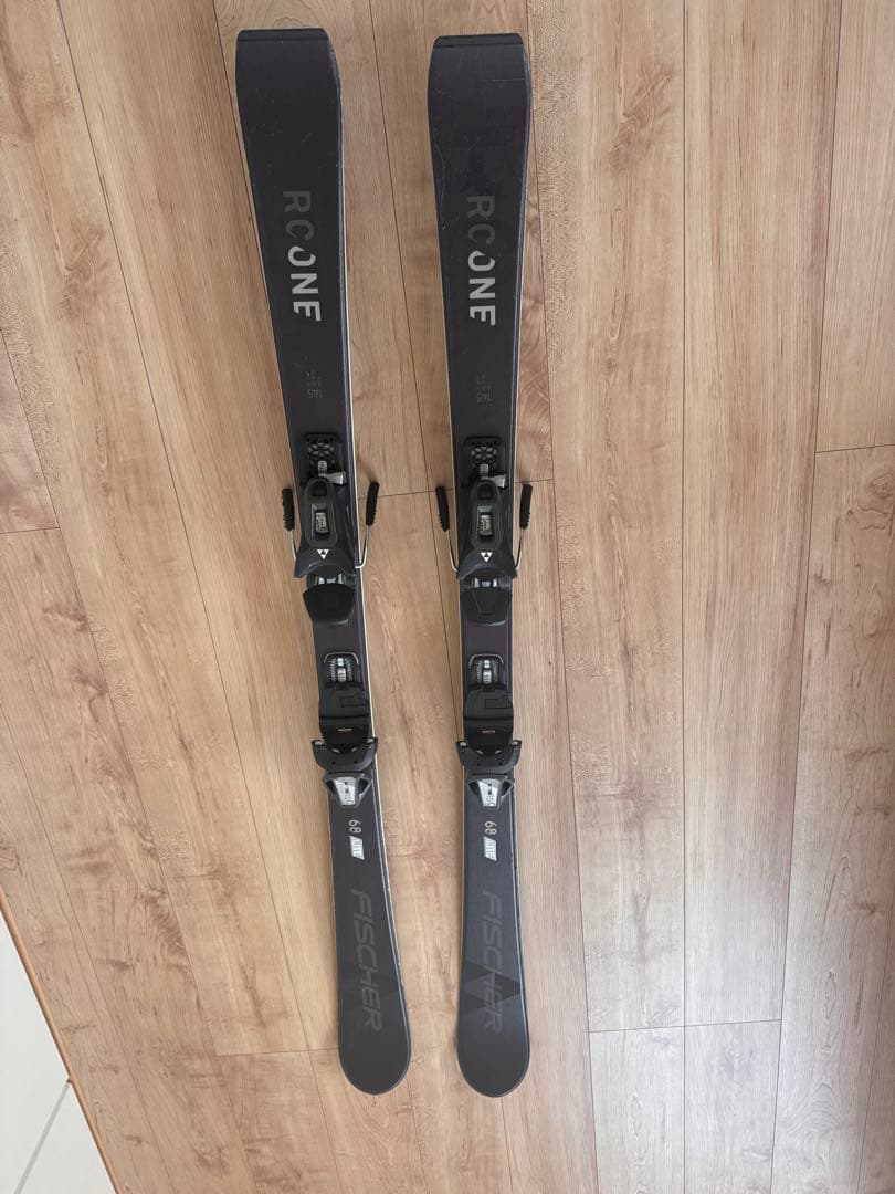 Fischer RC ONE 68スキー 板145cm バインディング付属