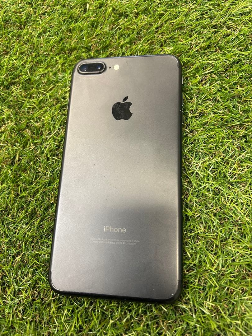 iPhone 7 Plus ブラック 本体　128GB 初期化済