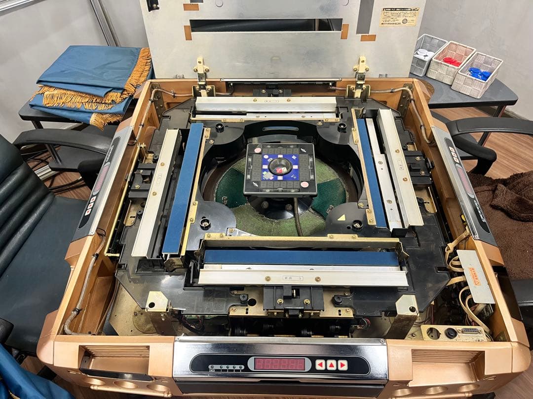 ※ろんしゃん【ジャンク品】自動麻雀卓 Century マツオカ