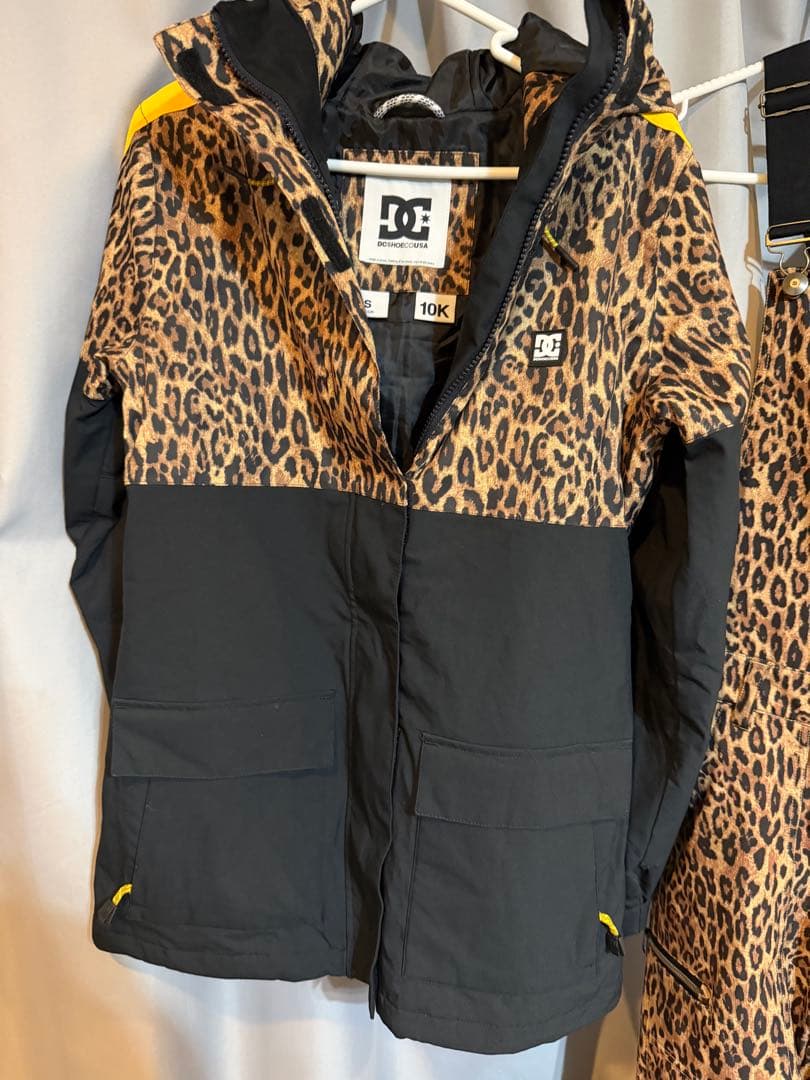 DC ヒョウ柄 スノーボードウェア　Sサイズ