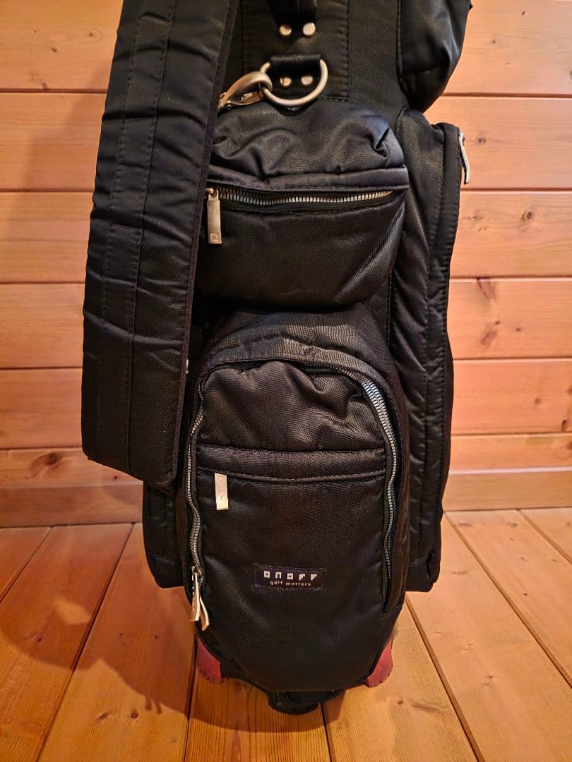 人気のONOFFキャディーバッグ！