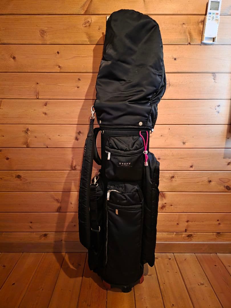 人気のONOFFキャディーバッグ！