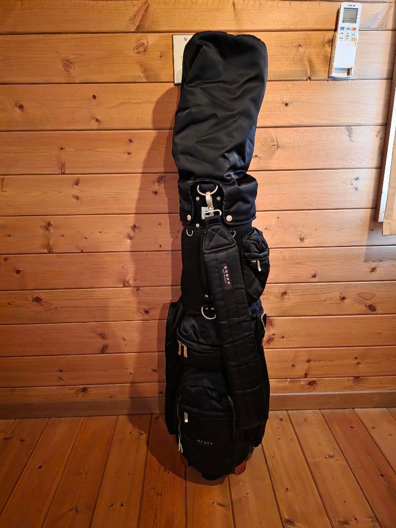 人気のONOFFキャディーバッグ！