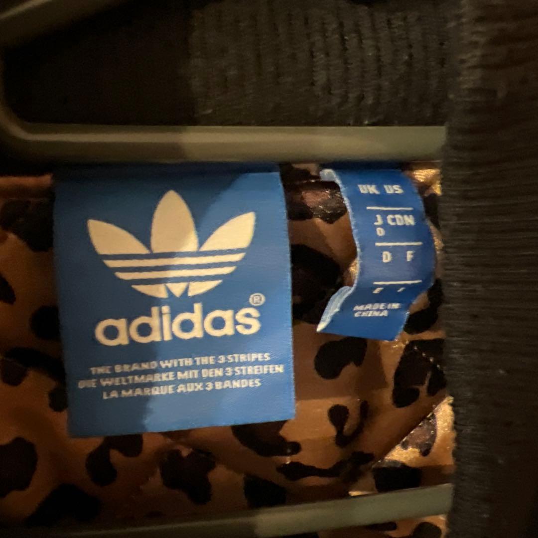 adidas スタジャン グレー/ブラック Jサイズ