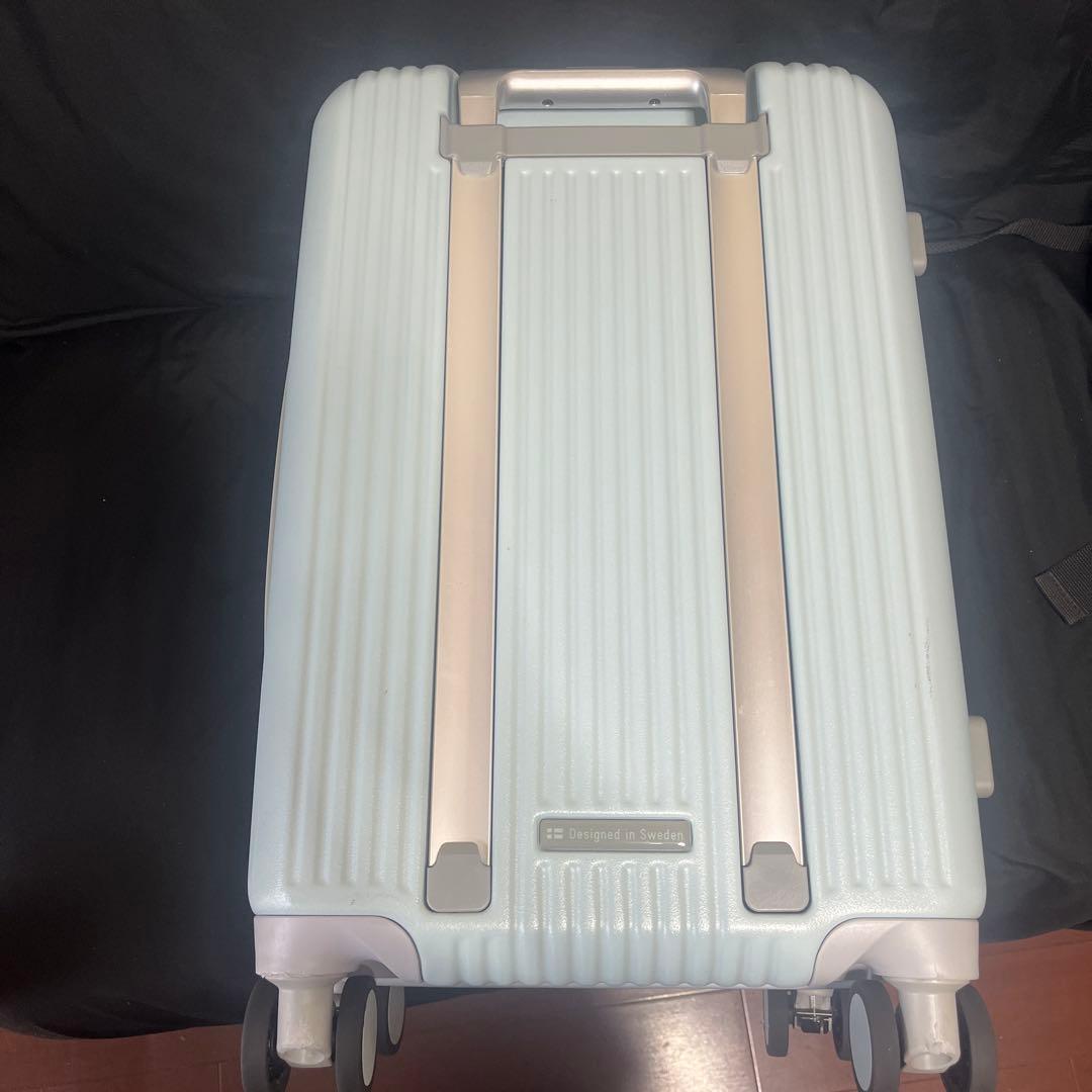 ミントグリーン ハードシェルキャリーケース 38L