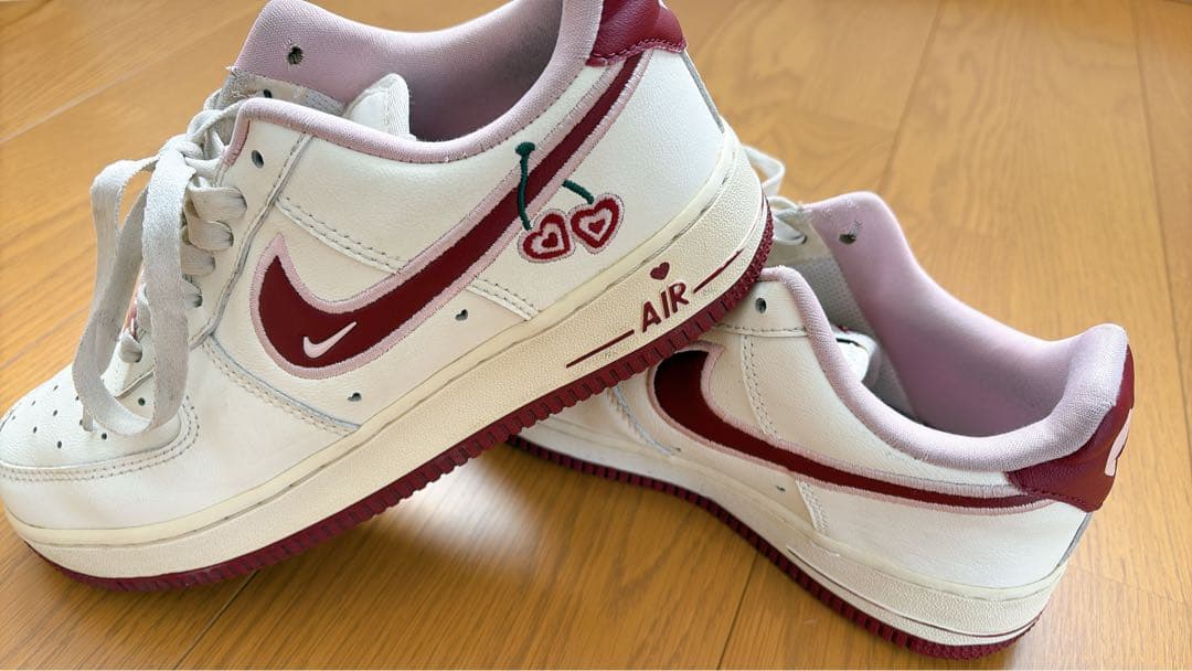 Nike Air Force 1 バレンタイン限定デザイン