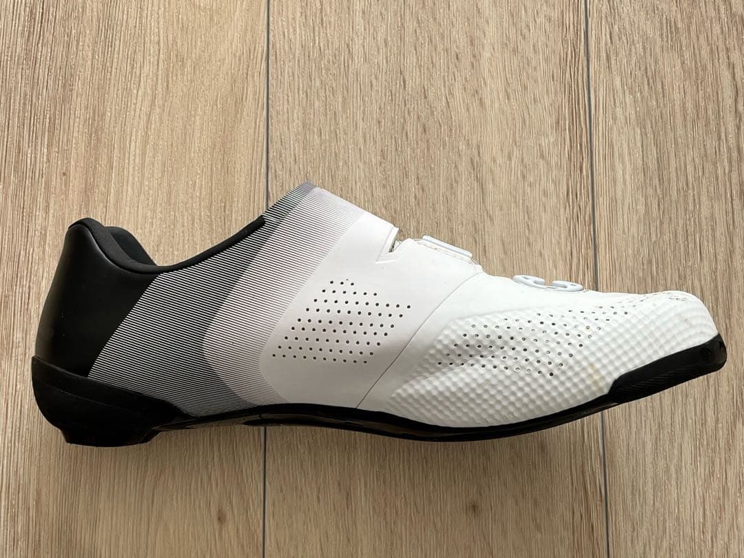 シマノ　ビンディングシューズ　RC7 SH-RC702 42E 26.5