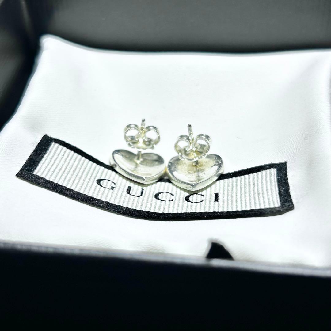 GUCCI グッチ　インターロッキング　エナメル　レッド　ハート　ピアス　両耳