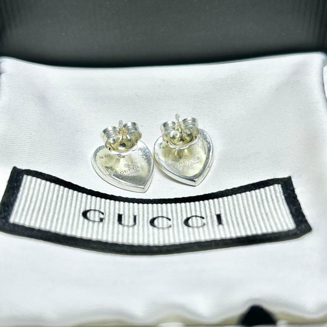 GUCCI グッチ　インターロッキング　エナメル　レッド　ハート　ピアス　両耳