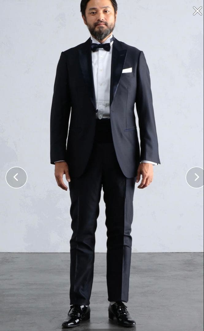 tomorrowland トゥモローランド　タキシード