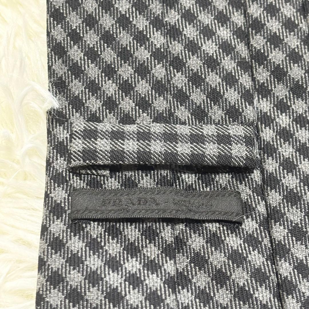 ✨ほぼ未使用✨PRADA ネクタイ　ナロータイ　チェック柄