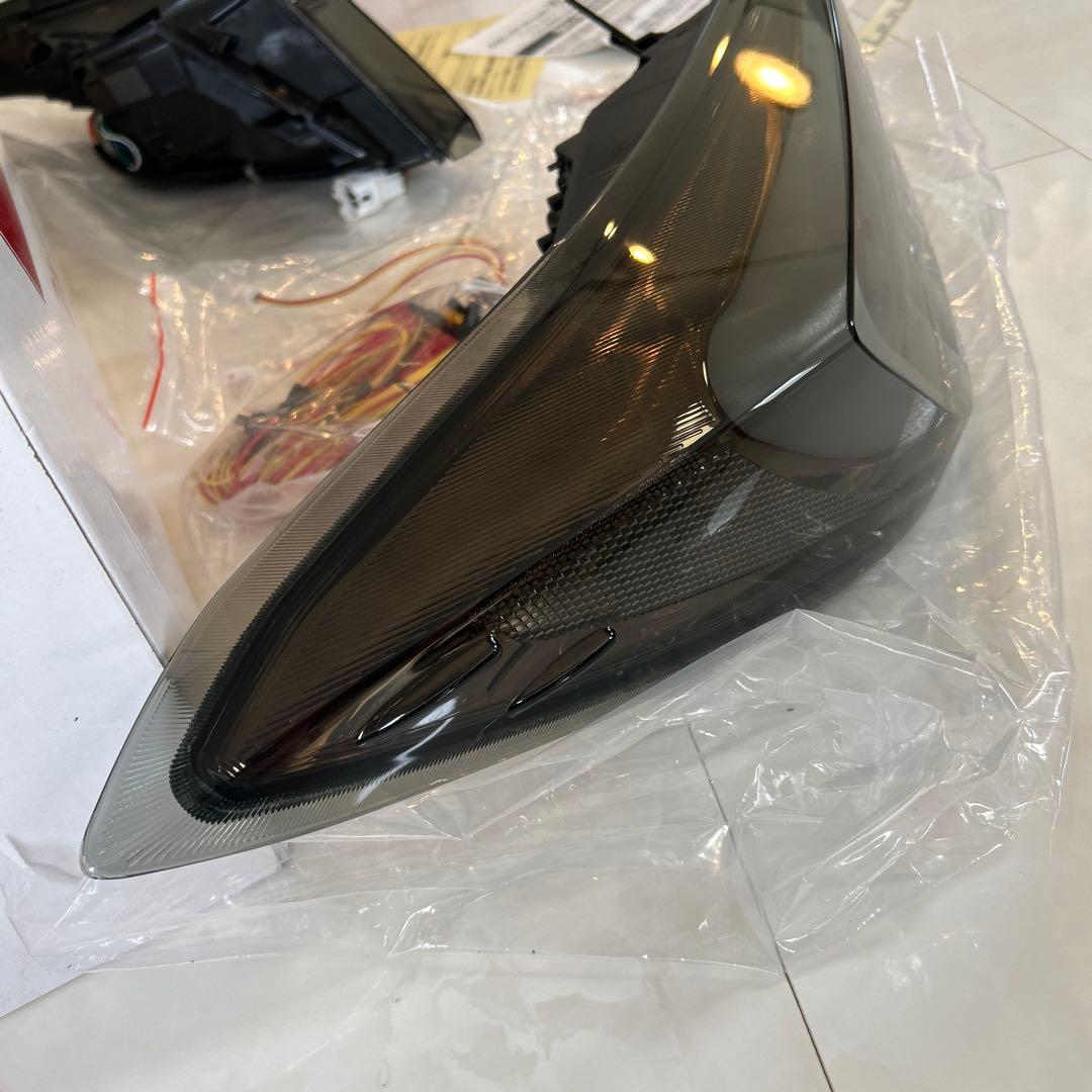 《13日最終特価》VALENTI　GR86　BRZ　ジュエル　LEDテールランプ