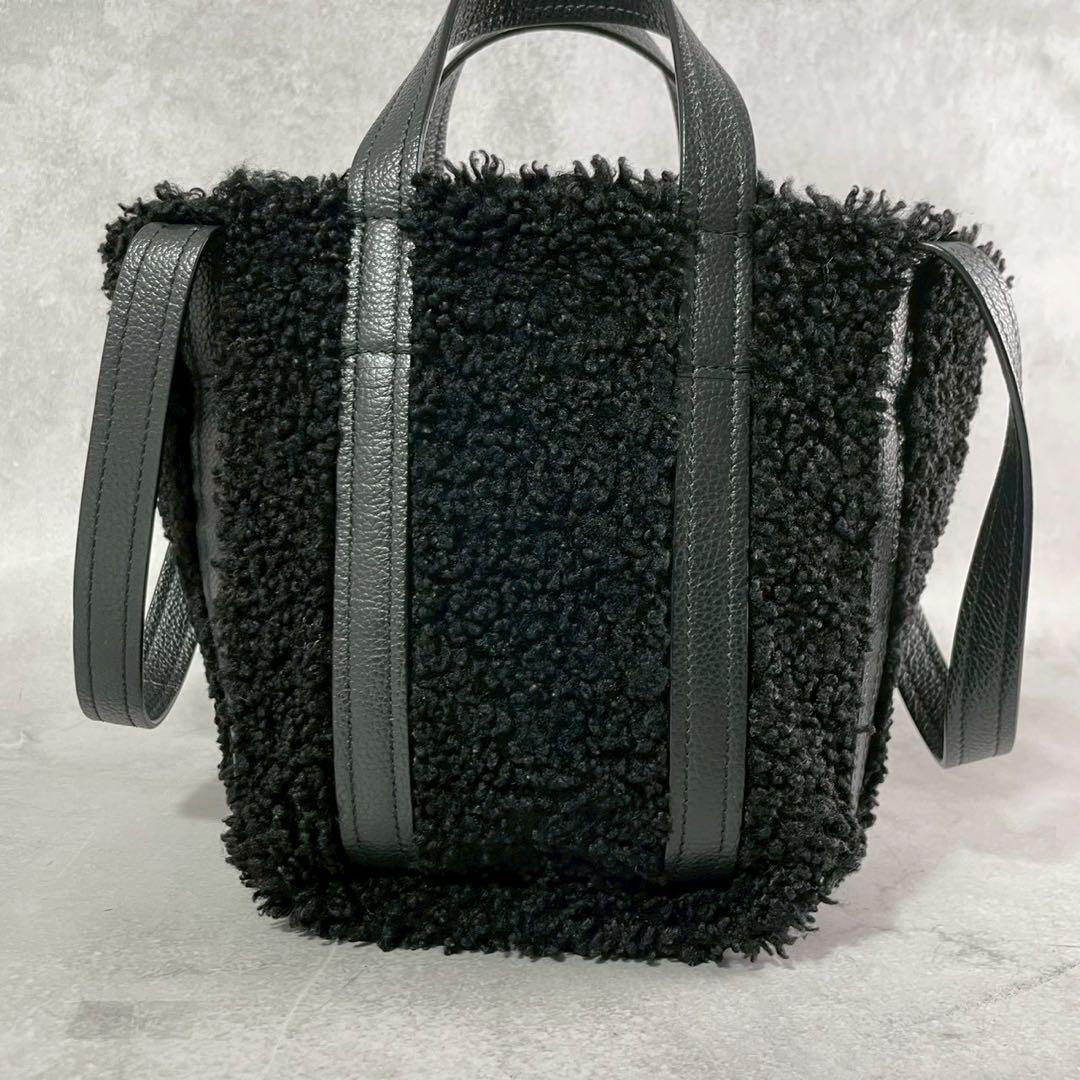 【極美品】バレンシアガ エブリデイ XS ノースサウス 黒 ショルダーバッグ