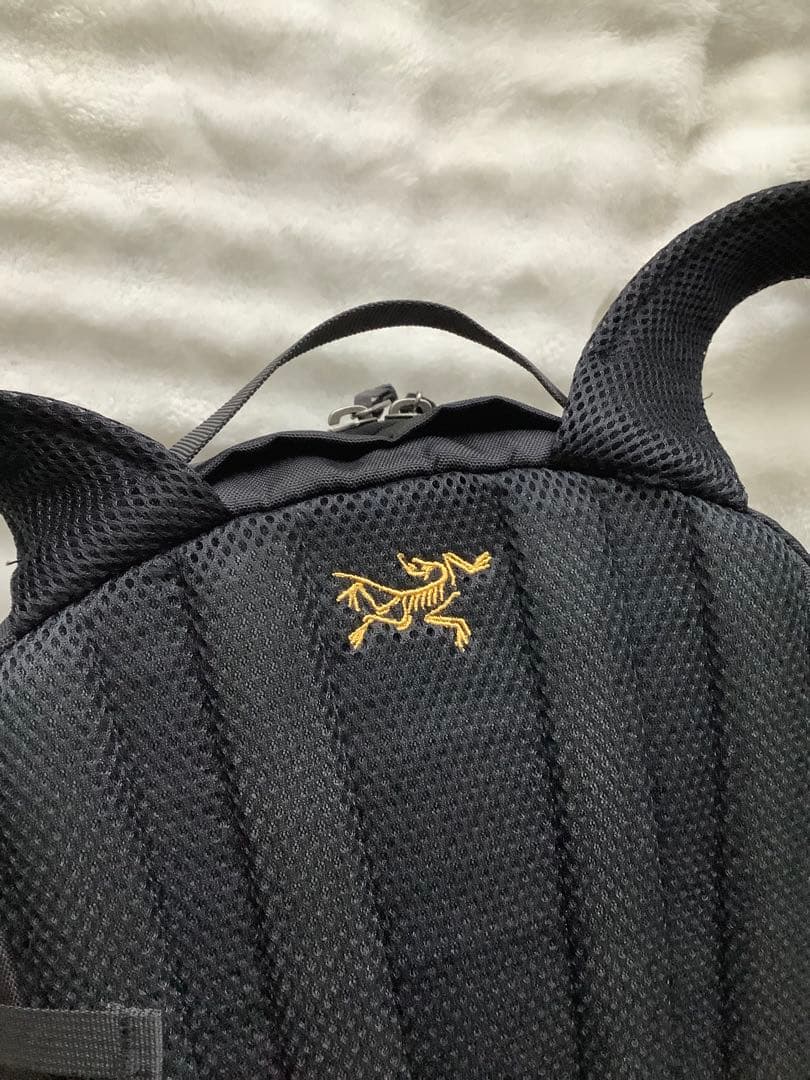 Arc'teryx アークテリクスMantis 16 Backpack ブラック