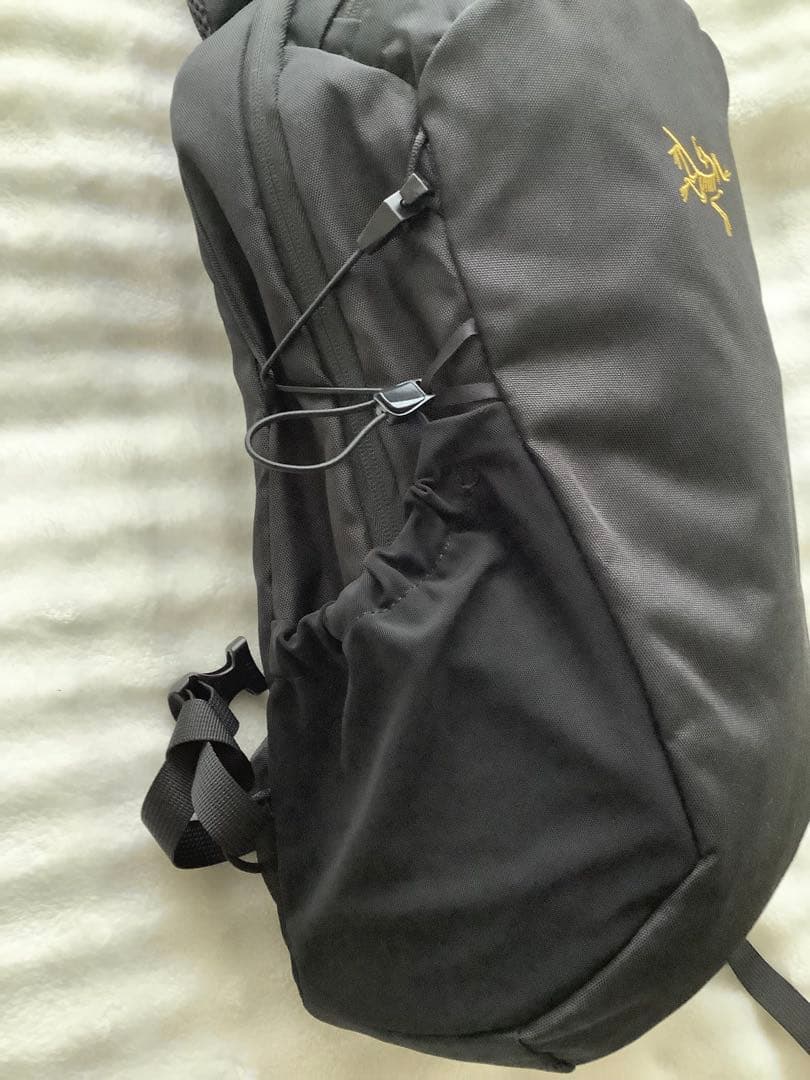 Arc'teryx アークテリクスMantis 16 Backpack ブラック
