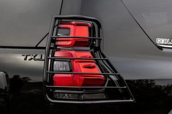 150プラド後期車用☆テールレンズプロテクター☆LANDLIC JAPAN☆