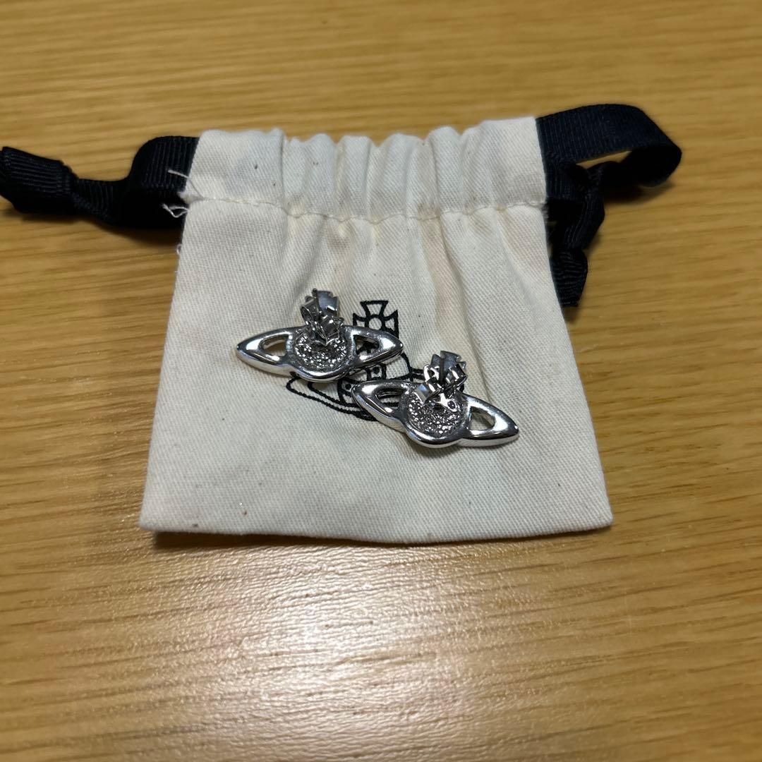 Vivienne Westwood オーブ ピアス フラット シルバー　巾着なし