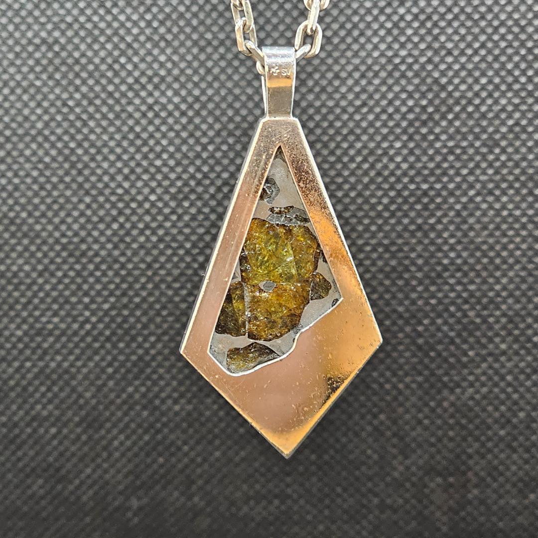 イミラック隕石 ペンダント【宝石質】