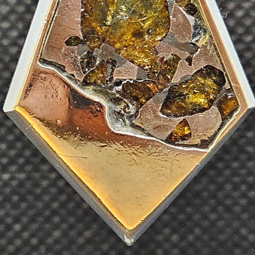 イミラック隕石 ペンダント【宝石質】