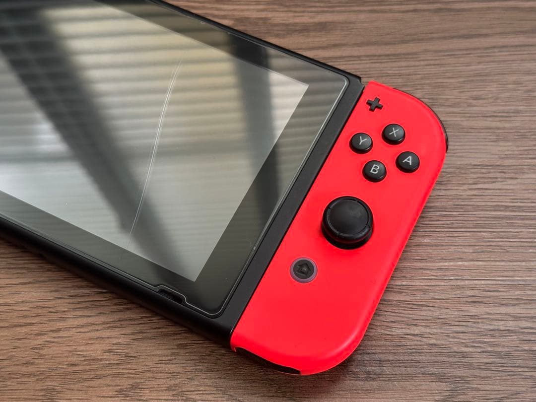 Nintendo Switch （ケース＋128GBのmicroSDカード付き）