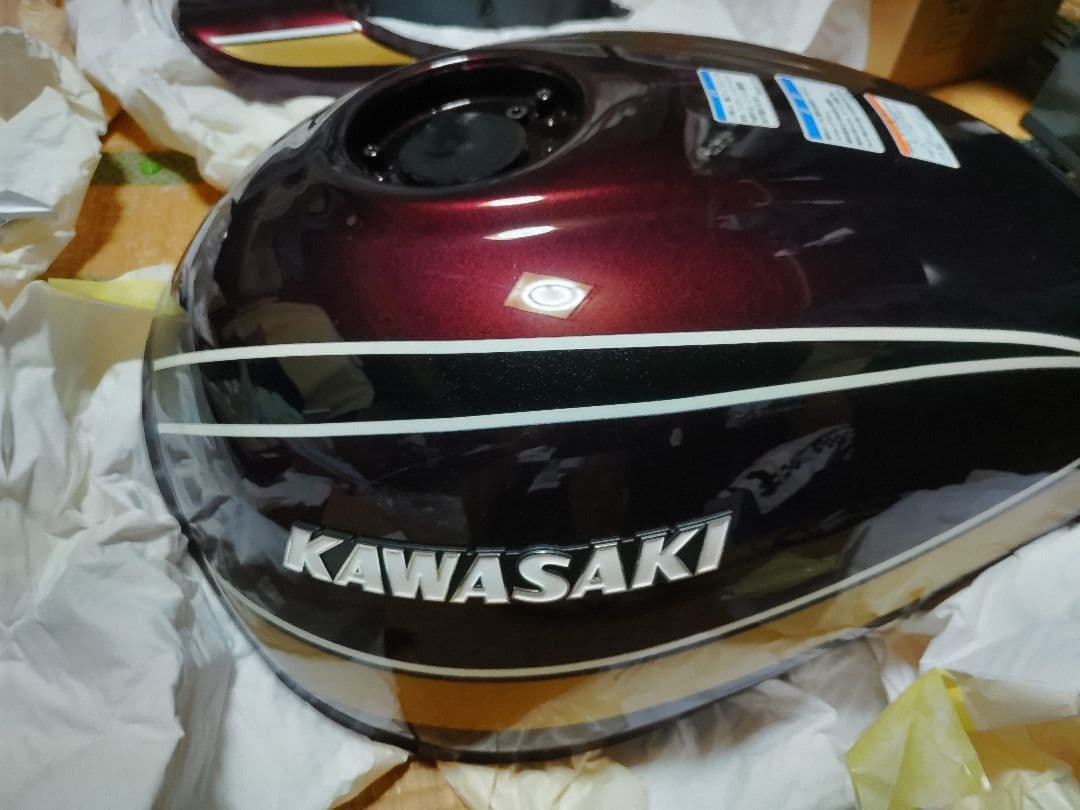 KAWASAKI Z900RS 純正品　タンク　カウル　フェンダー