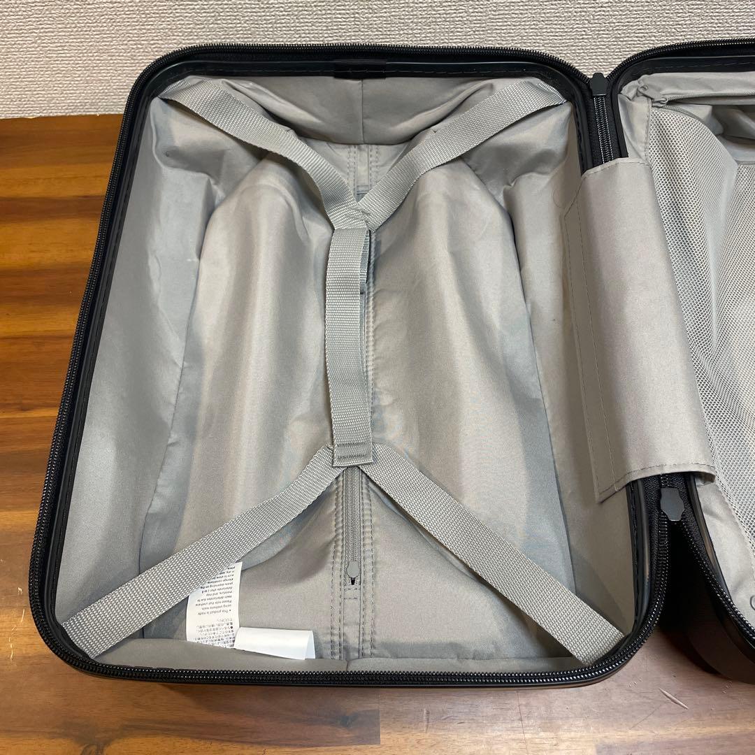 無印良品　キャリーケースＳTSAロック付き