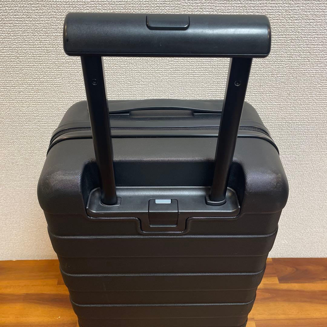 無印良品　キャリーケースＳTSAロック付き