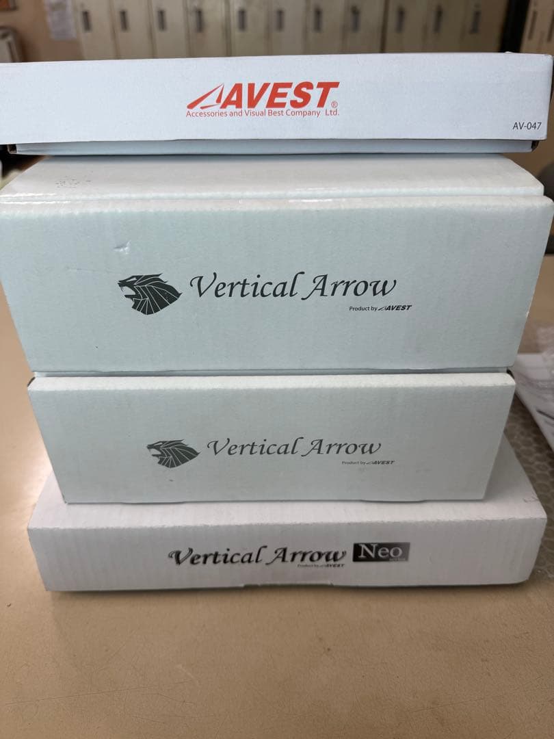 30アルファードAVEST Vertical Arrow Neo 4点セット