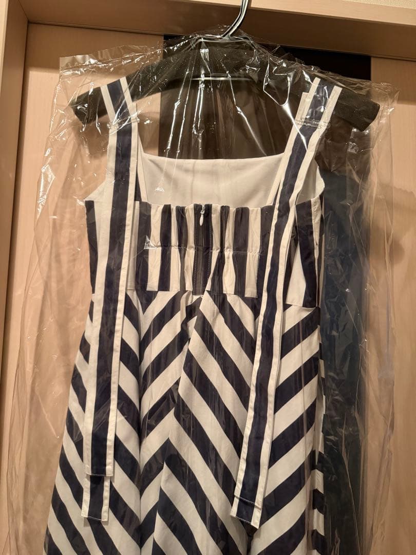 ぽ*ず様 オブリ ワンピース S ストライプ ロングワンピース