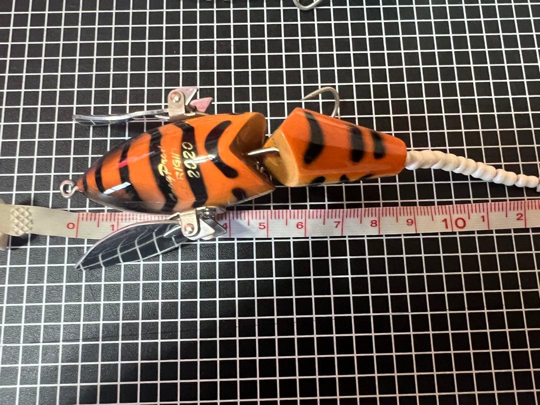 フロッグプロダクツ ホワイトファルコン2個激アツ！オマケ付き