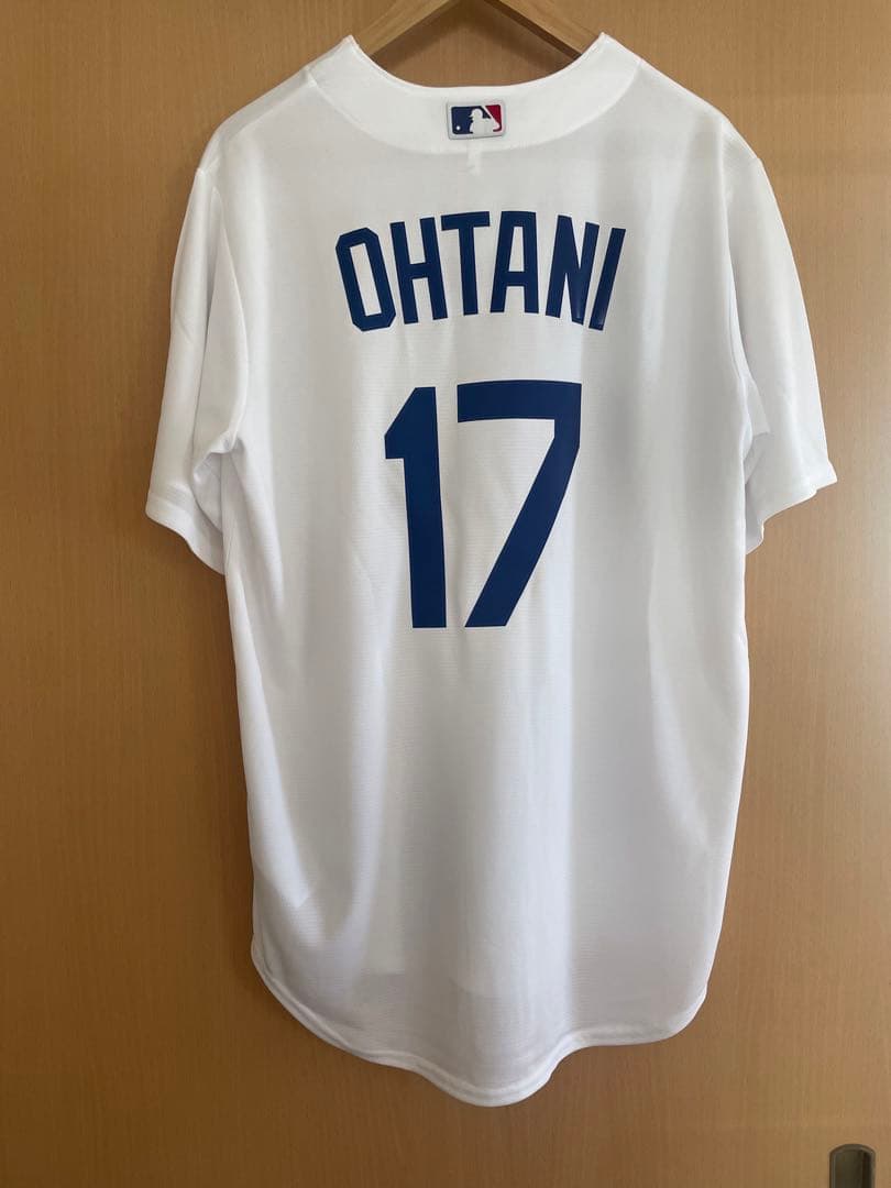 ★現地購入ペナント付き！ドジャース大谷翔平選手公式ユニフォーム Mサイズ