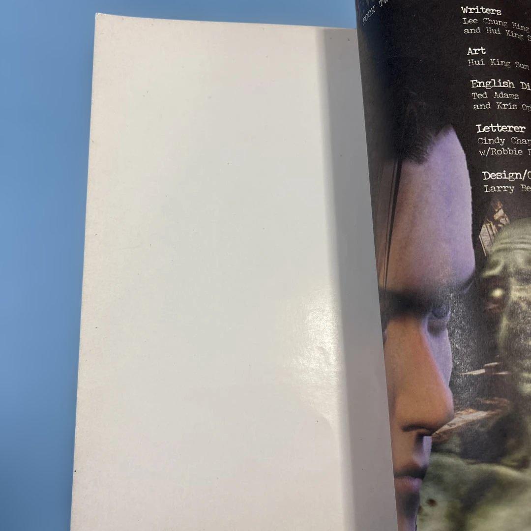 Resident Evil: バイオハザードコードベロニカ（洋書）