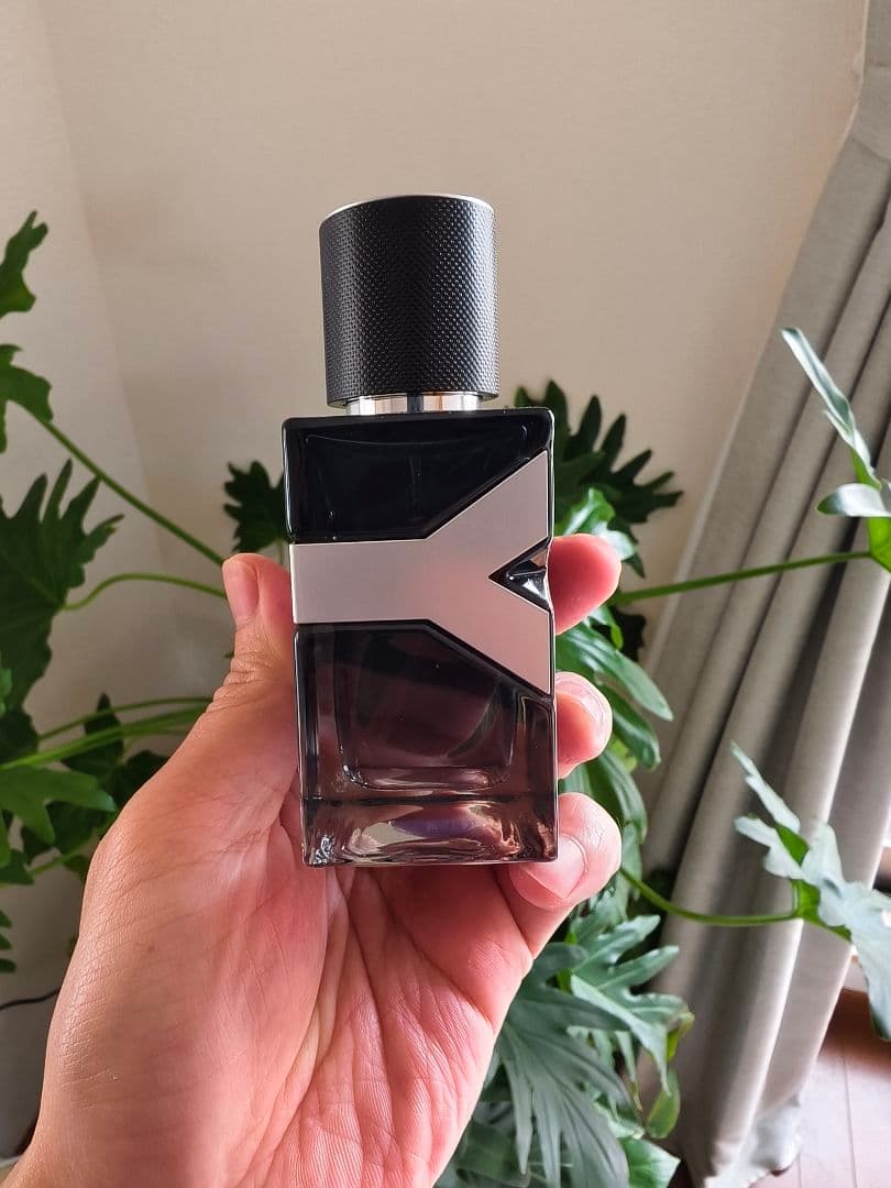 Yves Saint Laurent Y 香水 男性用60ml(楽天で購入した)