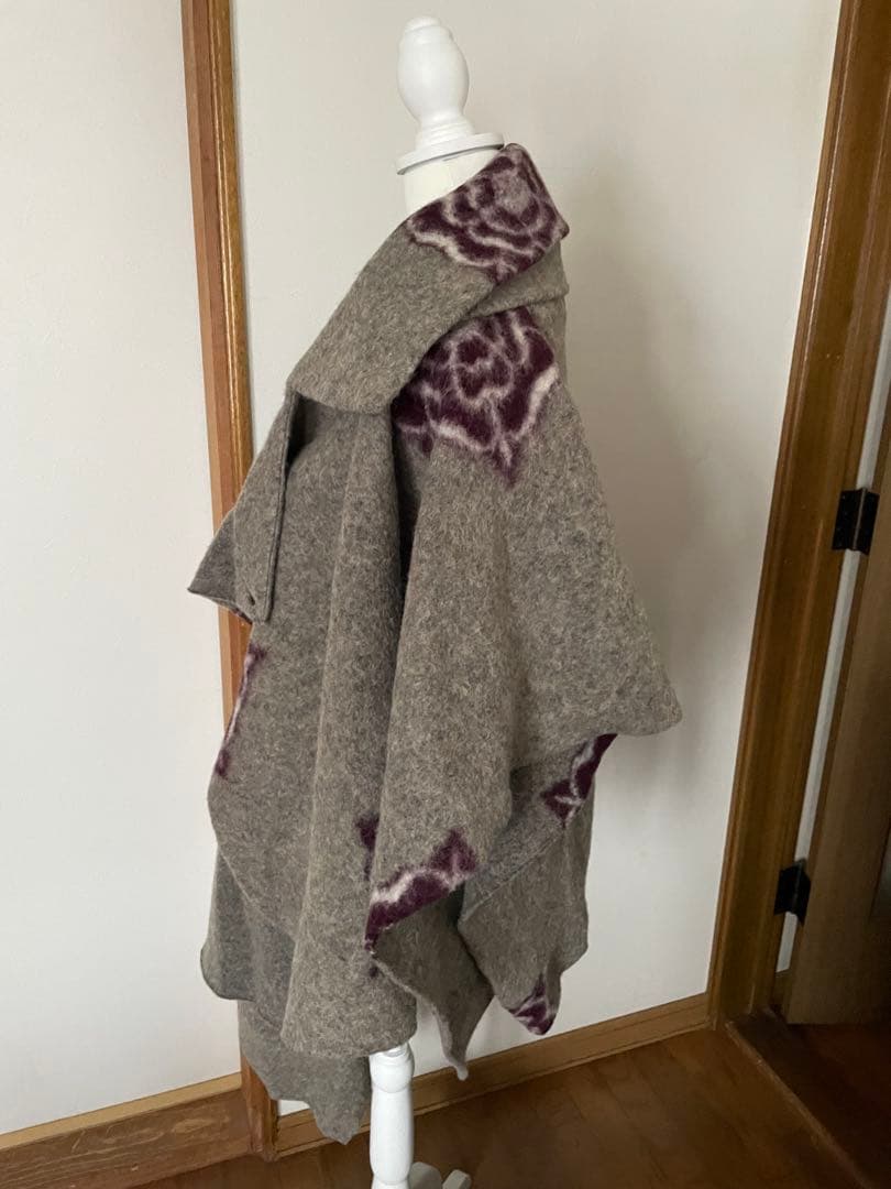 希少　Vivienne Westwood ビビアンウエストウッド　ケープ