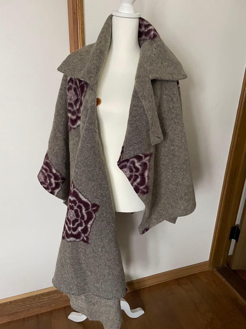 希少　Vivienne Westwood ビビアンウエストウッド　ケープ